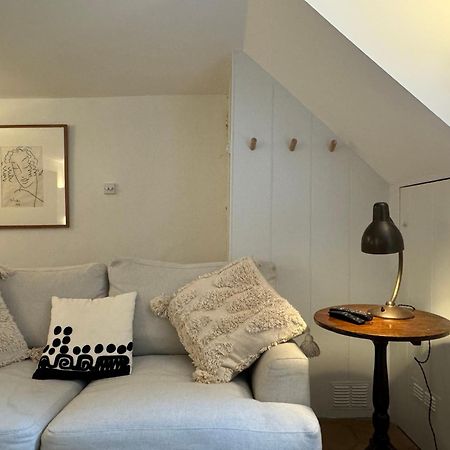 Picturesque Seaside Cottage Next To Viking Bay - 브로드스테어즈 외부 사진