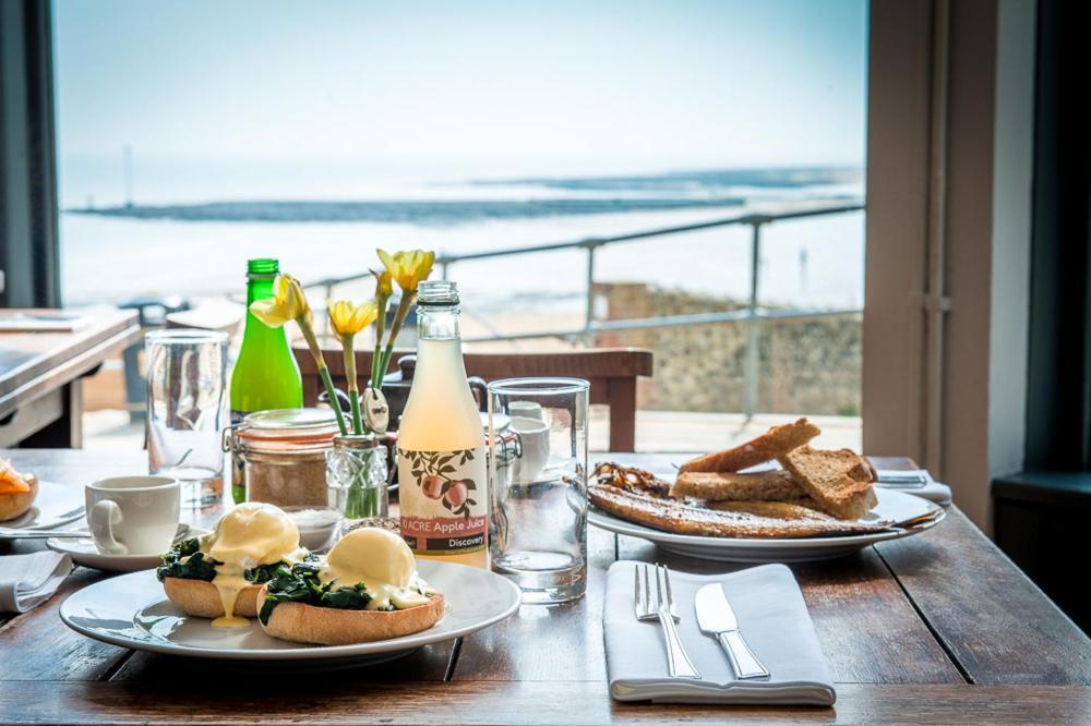 Picturesque Seaside Cottage Next To Viking Bay - 브로드스테어즈 외부 사진